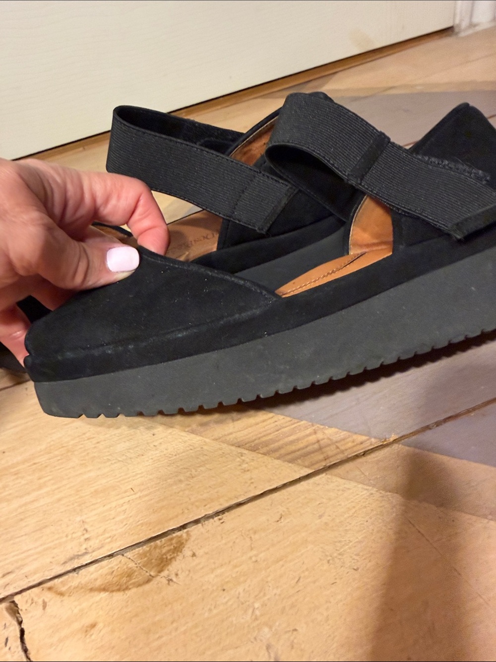 L’Amour Des Pieds “Amadour” style Sz 8 1/2 Black Suede Mary Jane Platform - Picture 3 of 12
